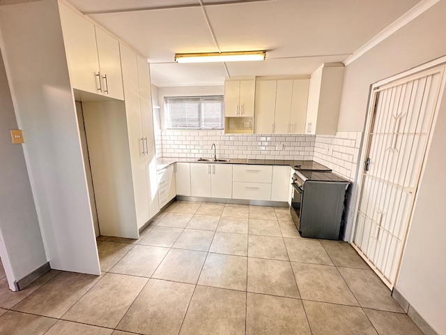 To Let 1 Bedroom Property for Rent in Kidds Beach Eastern Cape